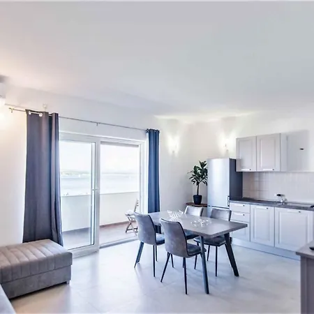 Apartment In - Insel Pasman 50975