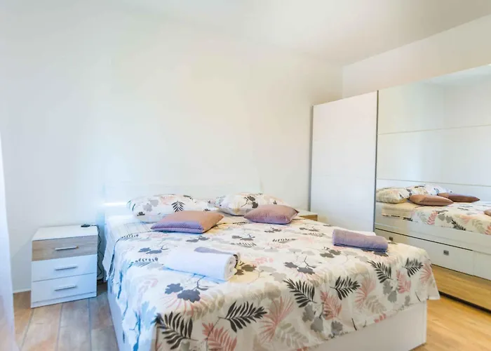 In - Insel Pasman 50975