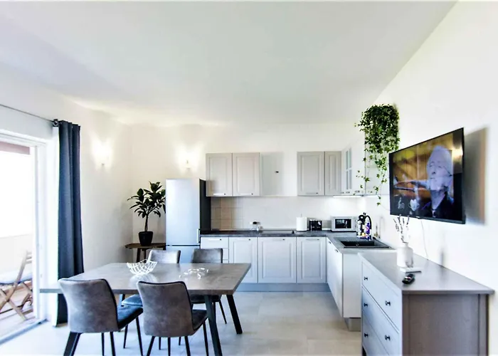 In - Insel Pasman 50975 * Tkon