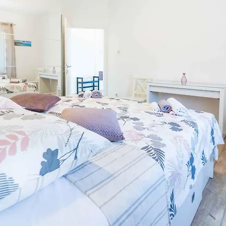 In - Insel Pasman 50975 تكون