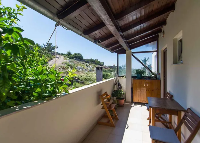 In - Insel Pasman 50975 * تكون